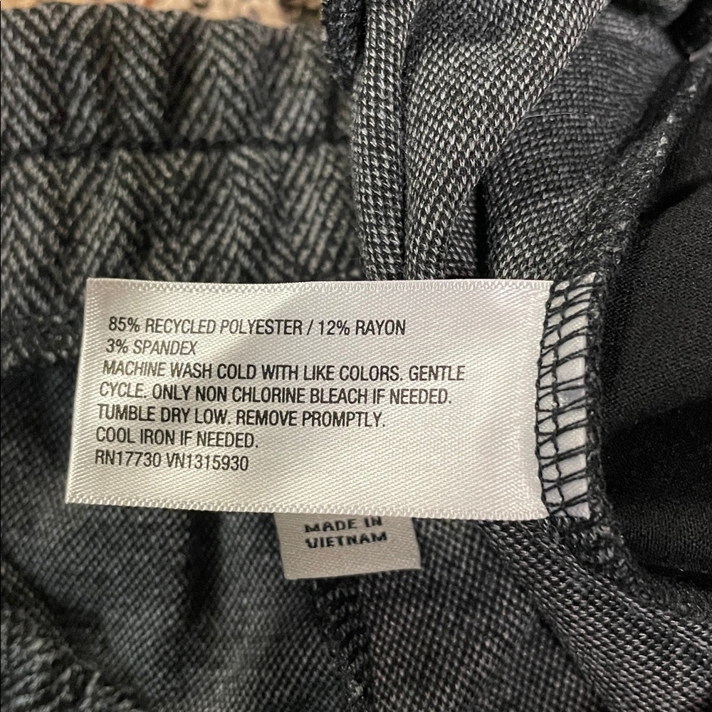 a new day Woman’s Gray Pull On Ankle Trousers With Pockets Size M | NWT - Picture 7 of 8